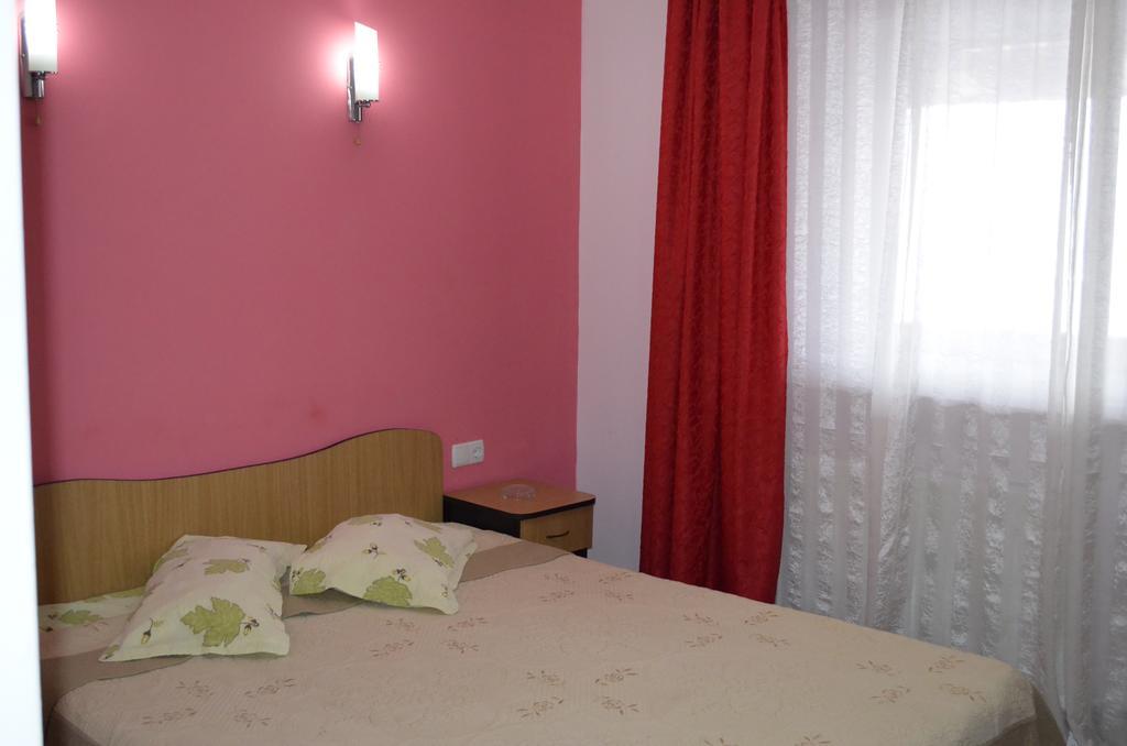 Casa Alba Hotel Râmnicu Vâlcea Exterior foto